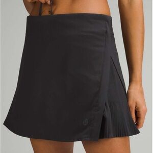 Lululemon Peek Pleat High-Rise Tennis Skirt, Size 12, Black